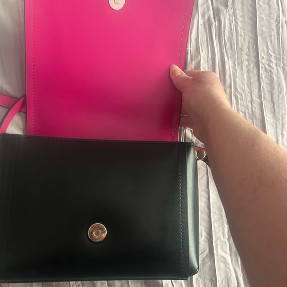 Kate Spade Crossbody - Picture 3 of 8